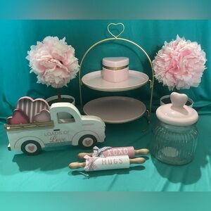 Pink and White Heart-Themed Party Set 8pc bundle